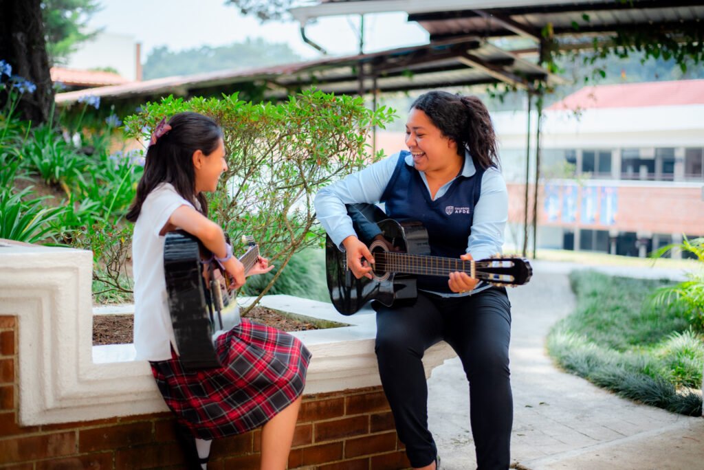 Alumnas felices en APDE Entrevalles