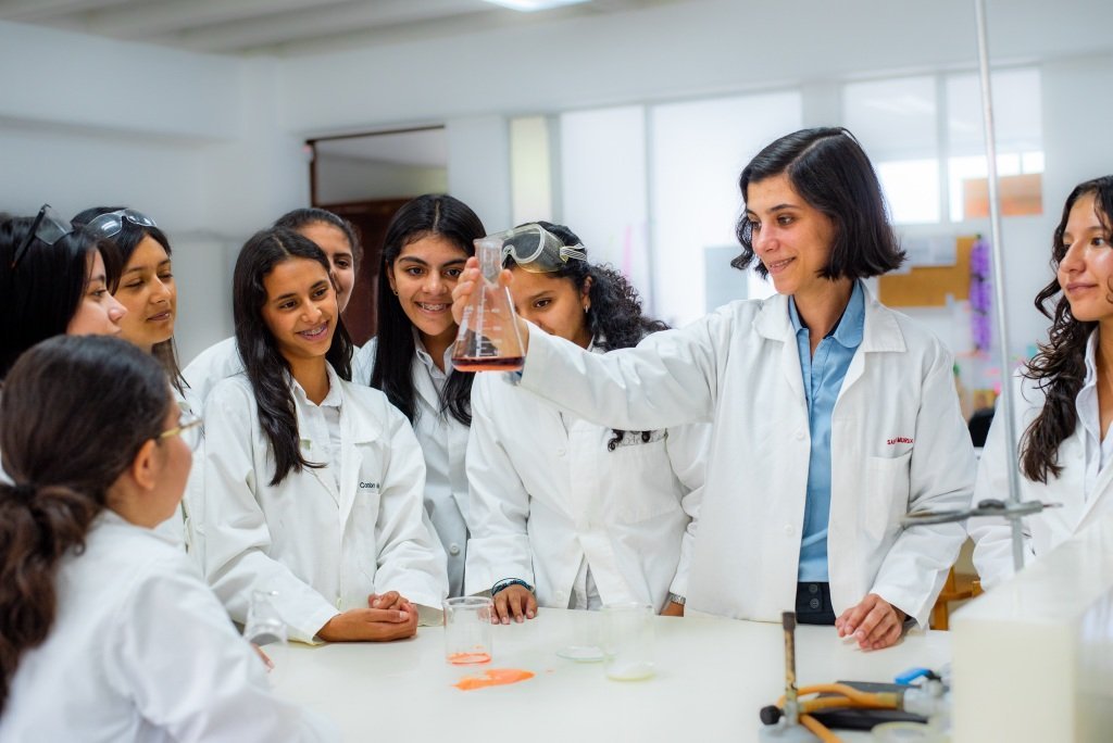 Convenios con universidades en APDE Entrevalles